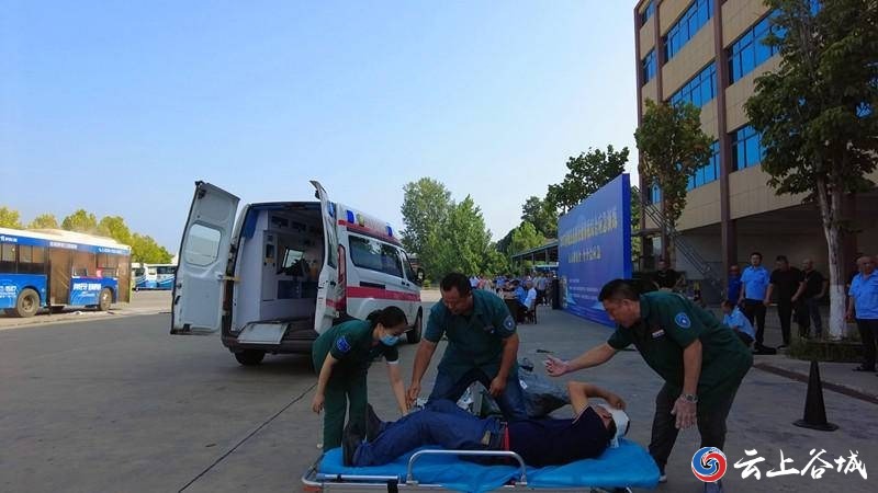 “人人讲安全”动真格！谷城多部门联合上演应急救援“生死时速”(图2)