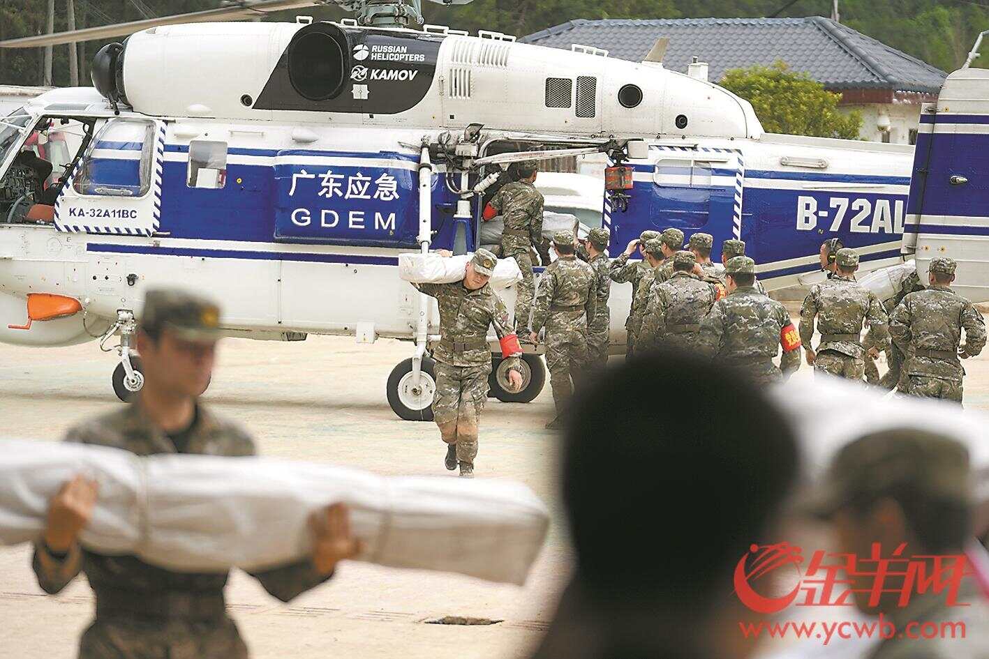 粤北洪灾中的救援和坚守——记者直击灾区一线记录救援救灾中的动人瞬间(图2)