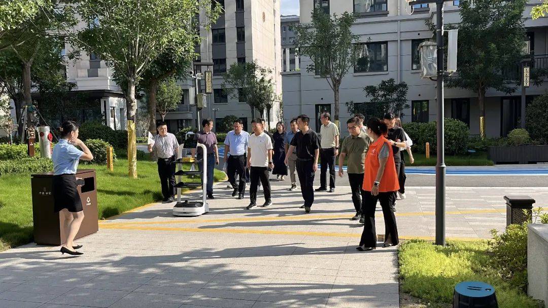 机械星球机器人配送解决方案助力济源小区智能化改造(图1)