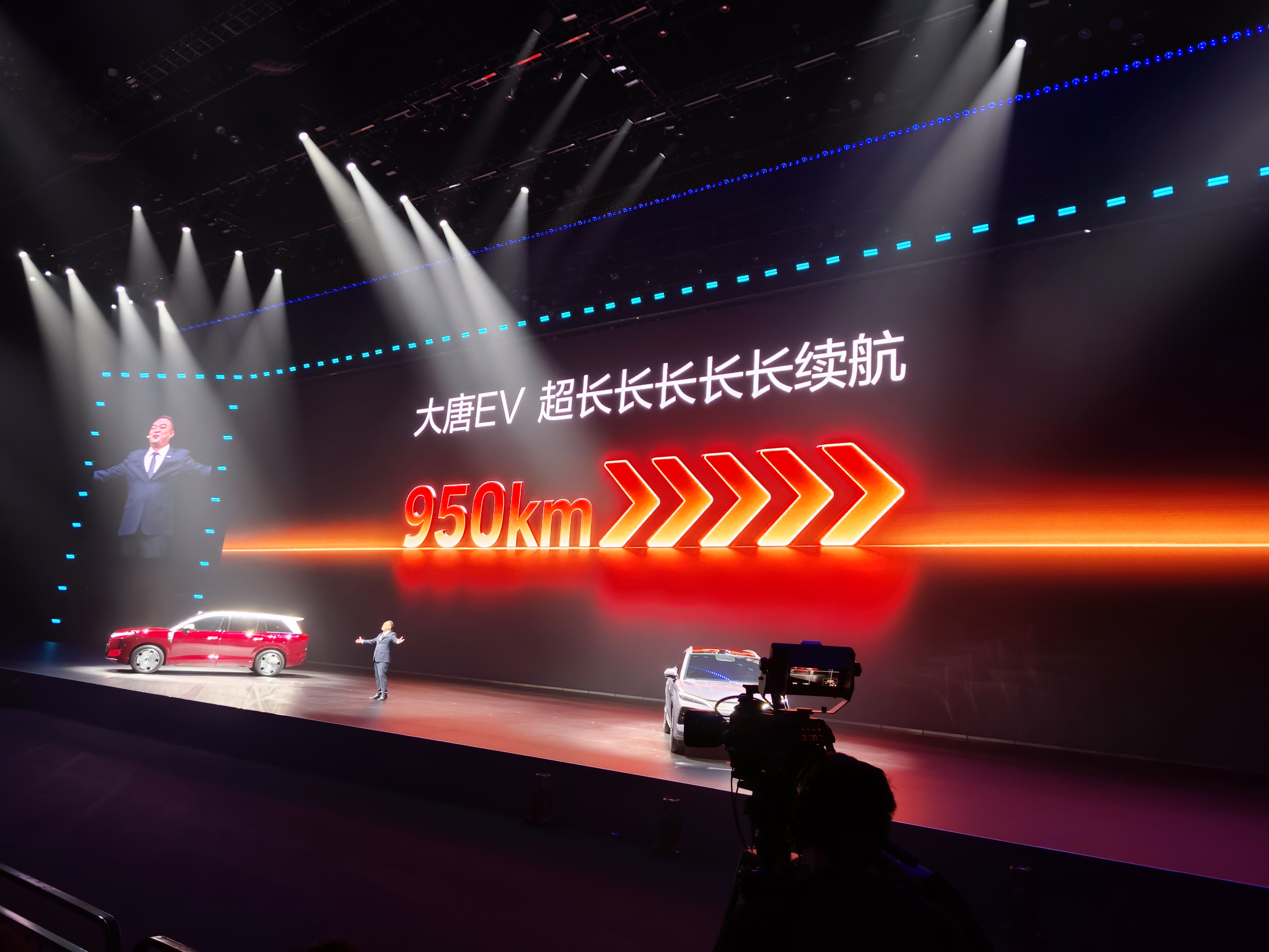 9分钟闪充+11款新车！比亚迪闪充彻底改写电车规则(图11)