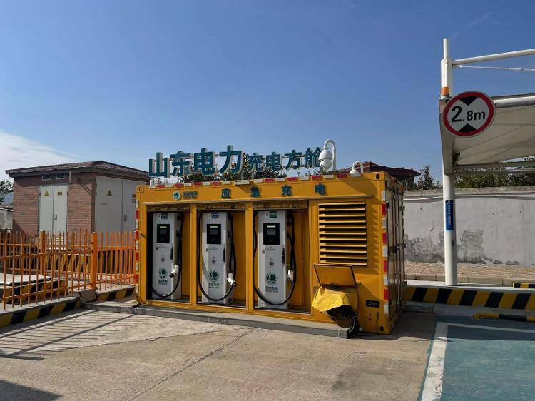 《临沂市重点公路运输通道布局建设电动重卡大功率充电示范站实施方案（2026－2027年）》和《临沂市